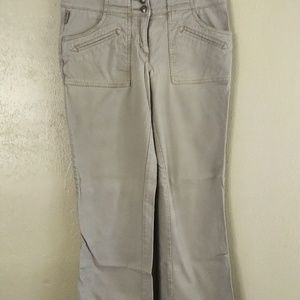 Woman's travel/outdoor pants
